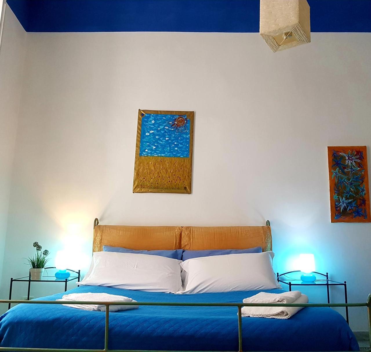 B&B Platamon Napels Buitenkant foto